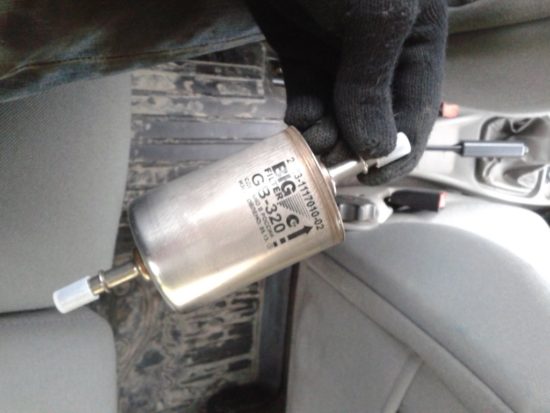 Бензиновый фильтр для инжекторов ВАЗ 2110